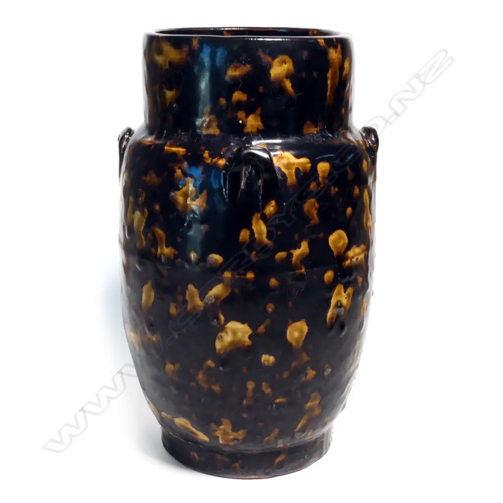 A Jizhou 'tortoiseshell' glazed jar/vase in 13thC Southern Song style, Image 1++