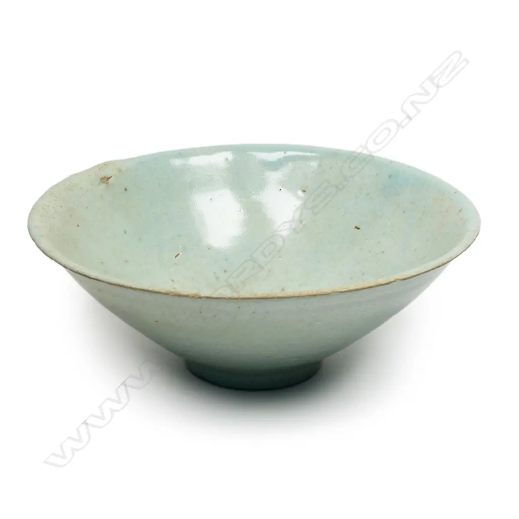 An old Chinese bowl Image 1++