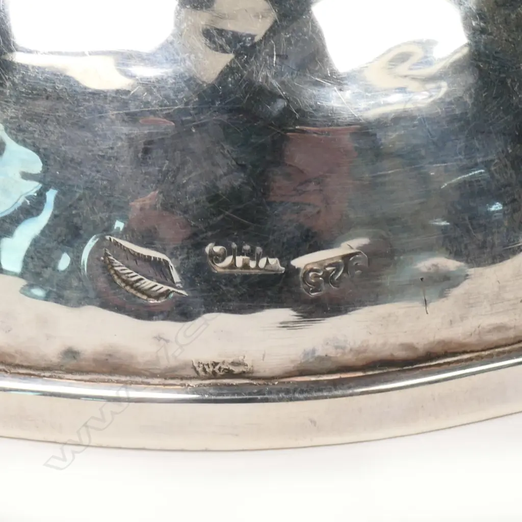 A NZ silver wine funnel, Image 1++