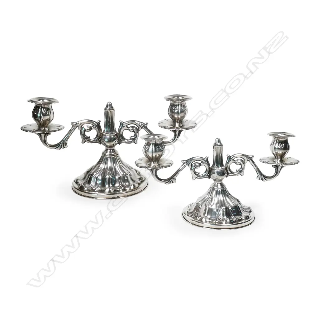 A pair of Italian 800 silver candelabra, Image 1++