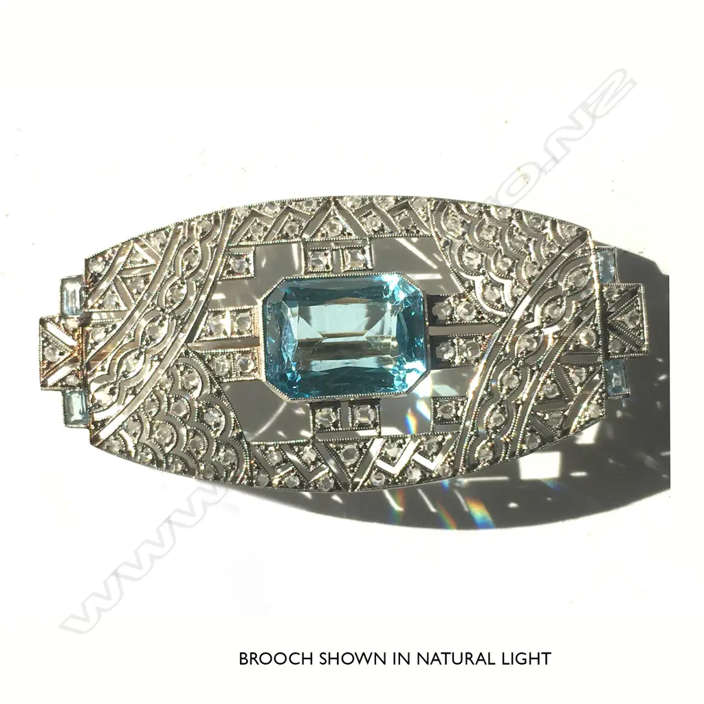An impressive Art Deco platinum, aquamarine and diamond set brooch, Image 1++