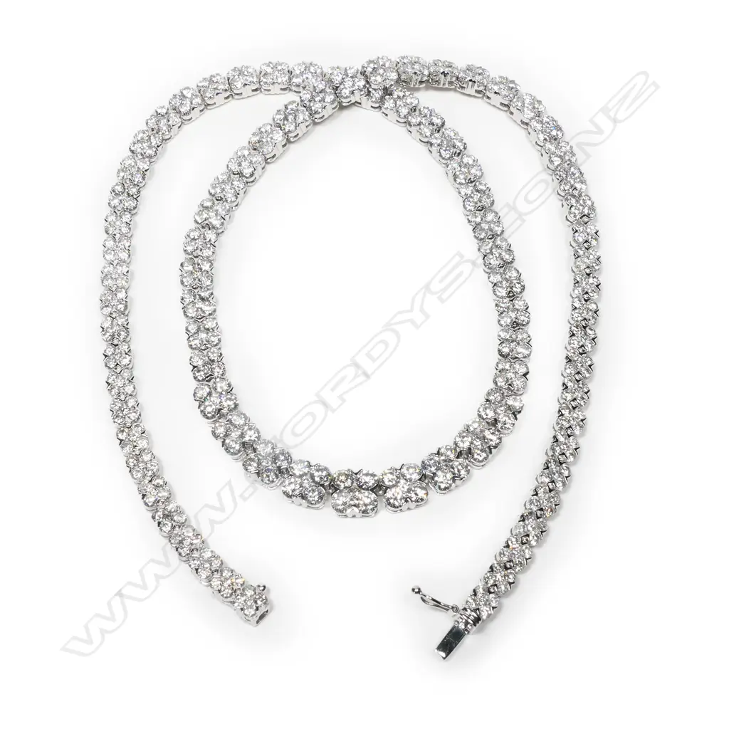 An 18ct white gold and diamond necklace, Image 1++