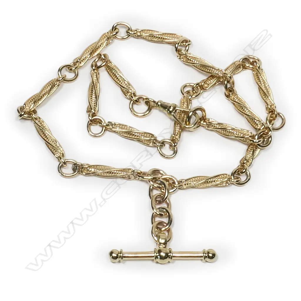 A 9ct fancy link fob necklace, Image 1++