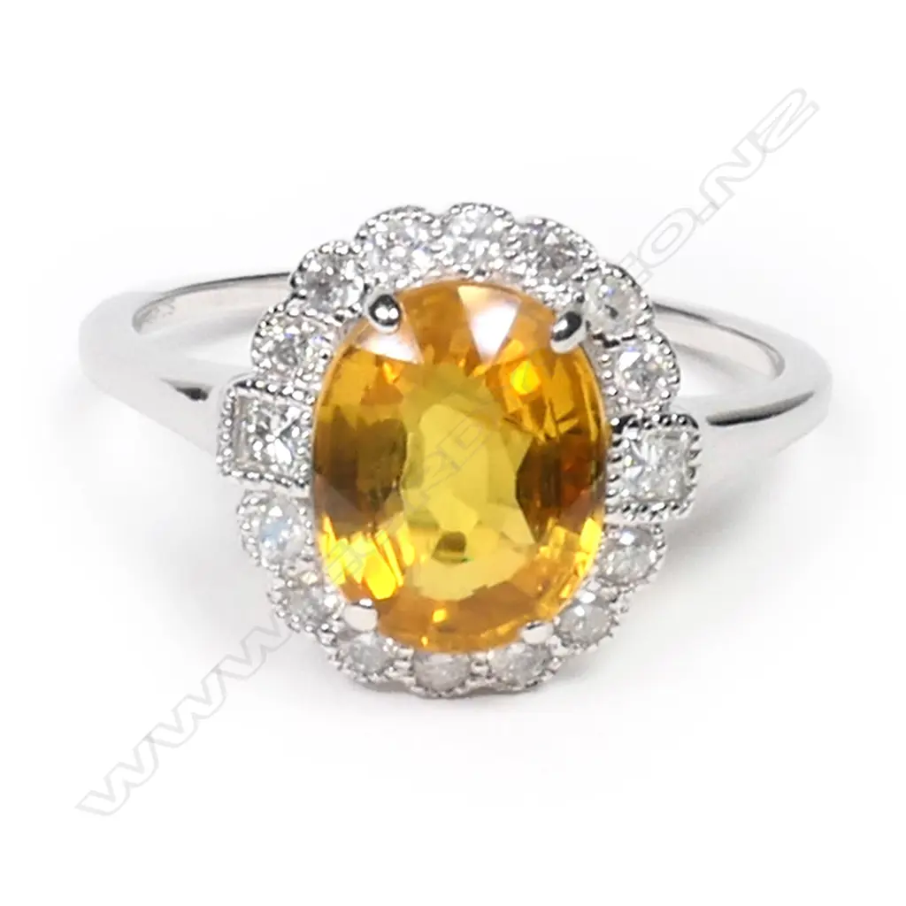 A 14ct white gold yellow sapphire and diamond antique style ring, Image 1++