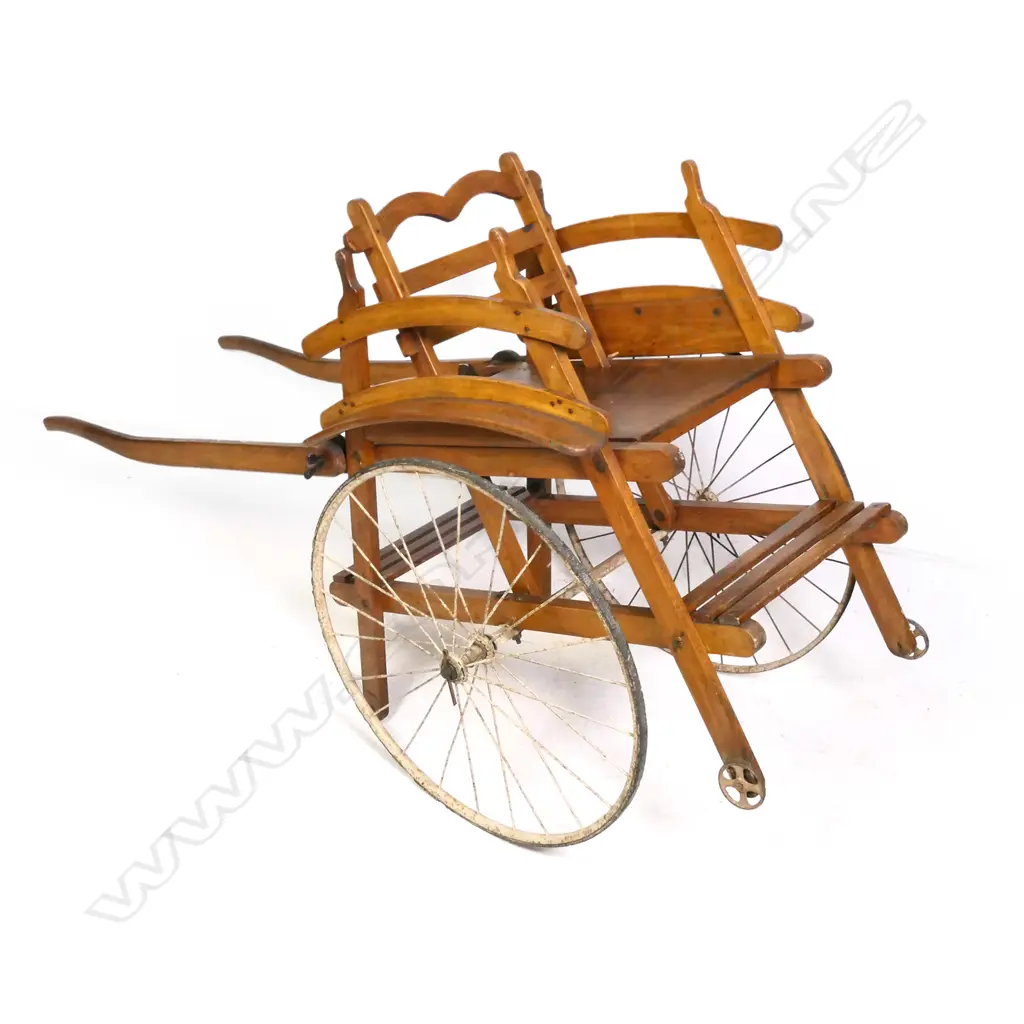 An antique French child's dog cart, Image 1++