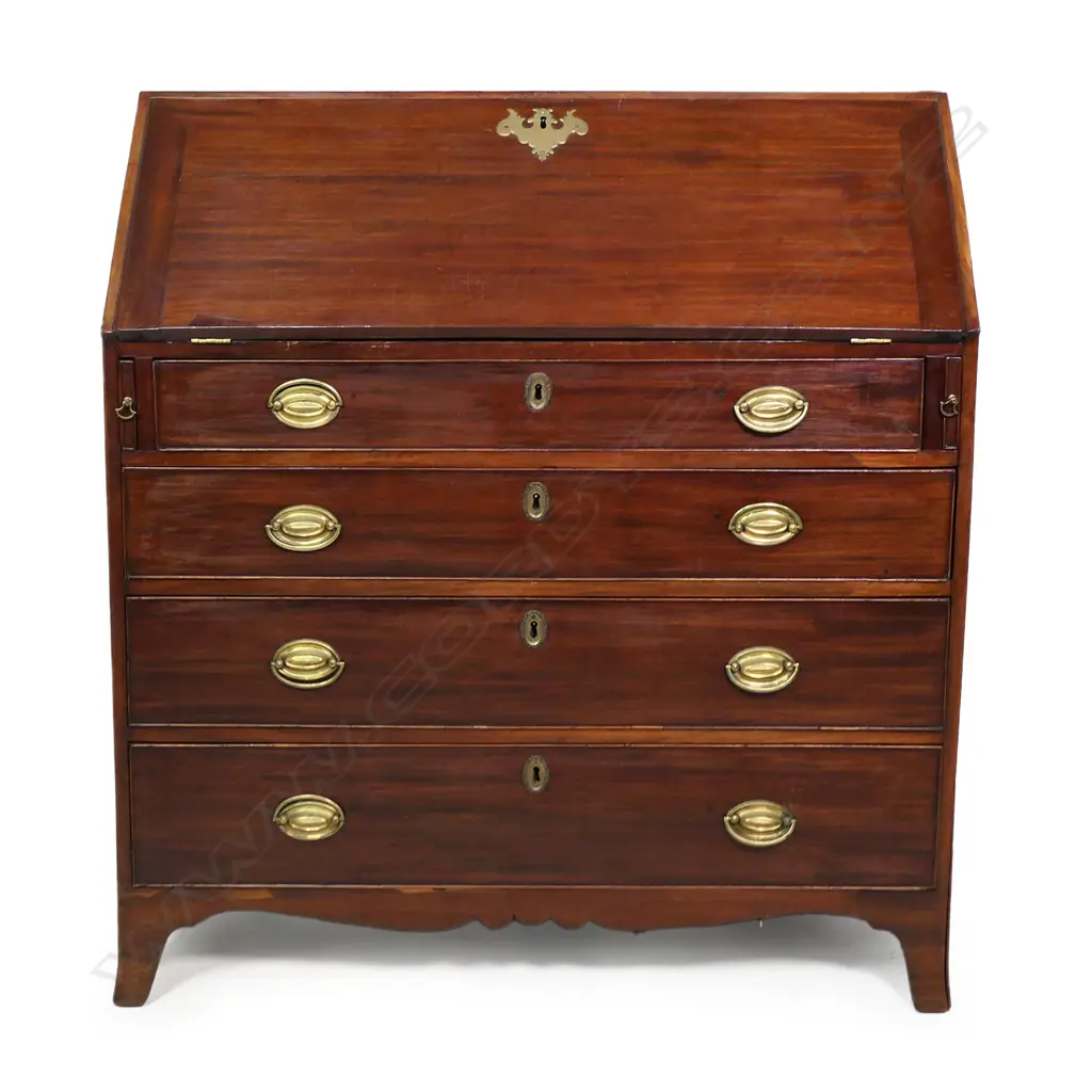 A Georgian mahogany fall front bureau, Image 1++