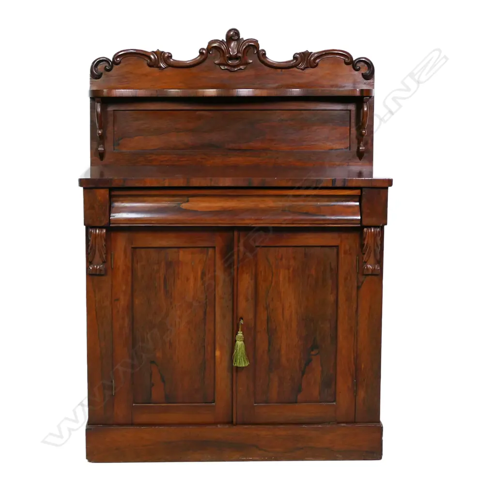 A Victorian rosewood chiffonier, Image 1++