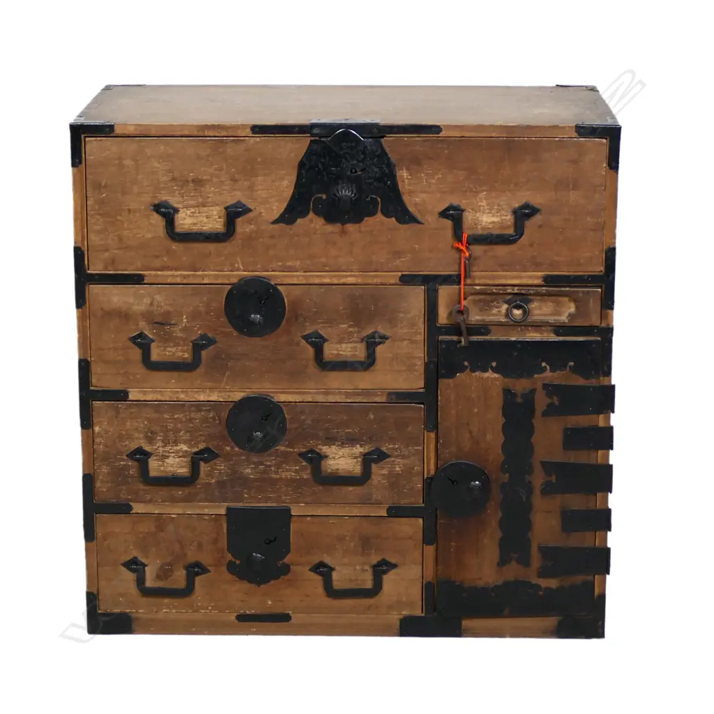 A c1900 Japanese Kodansu bedside chest Image 1++