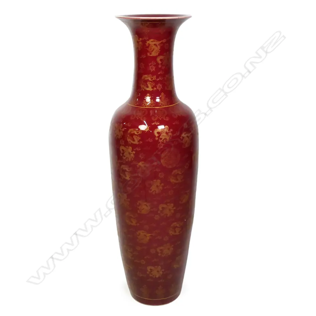 A large and impressive 20thC Chinese floor standing vase, Image 1++