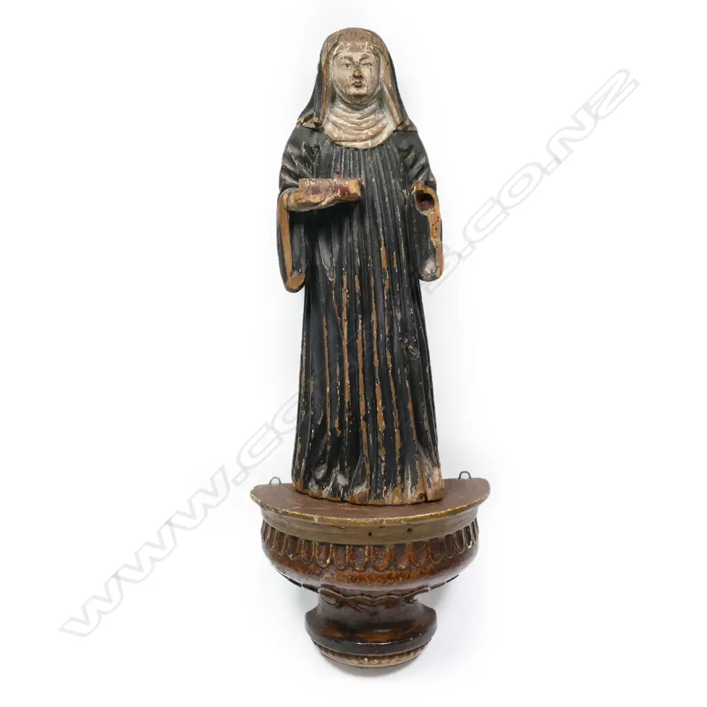A 19thC wood figure of a nun, Image 1++