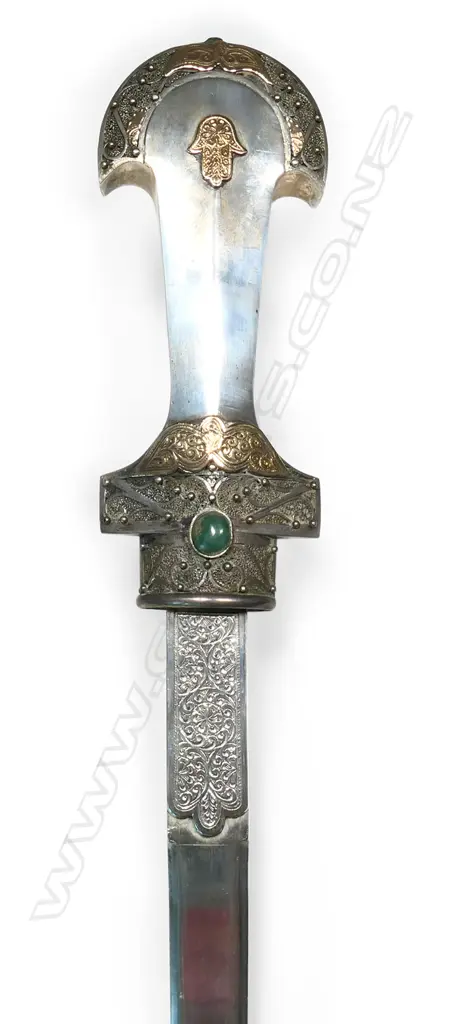 An uncommon c.1970 Arabian presentation jewelled sword, Image 1++