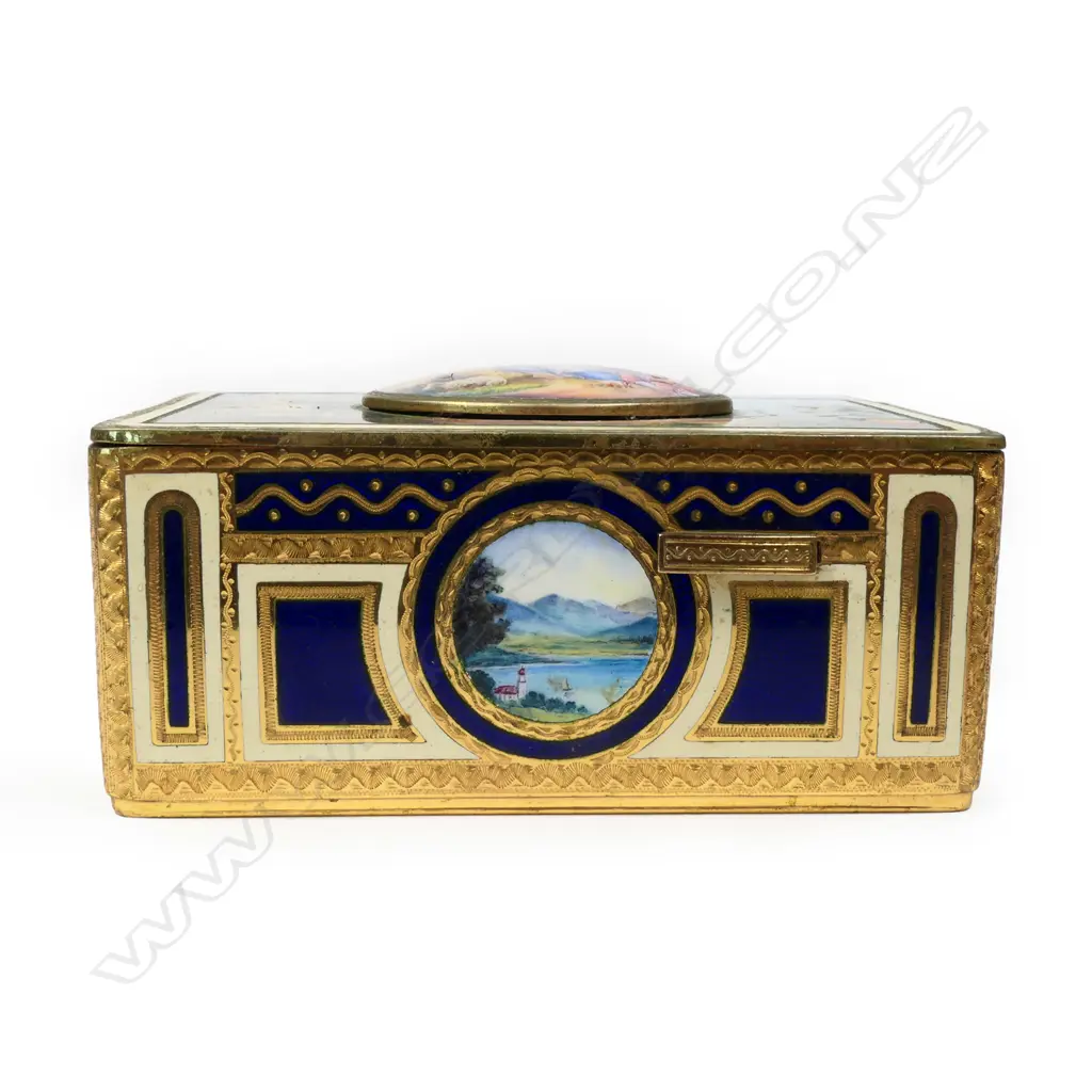 A rare German gilt-metal and enamelled singing-bird box attributed to Karl Griesbaum, Image 1++