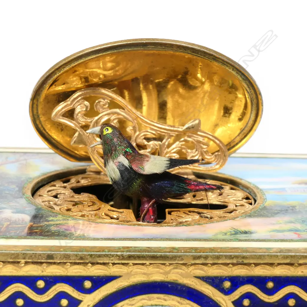 A rare German gilt-metal and enamelled singing-bird box attributed to Karl Griesbaum, Image 1++