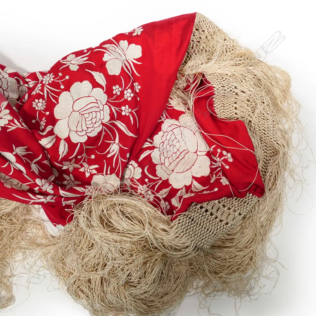 A vintage Canton silk shawl, Image 1++