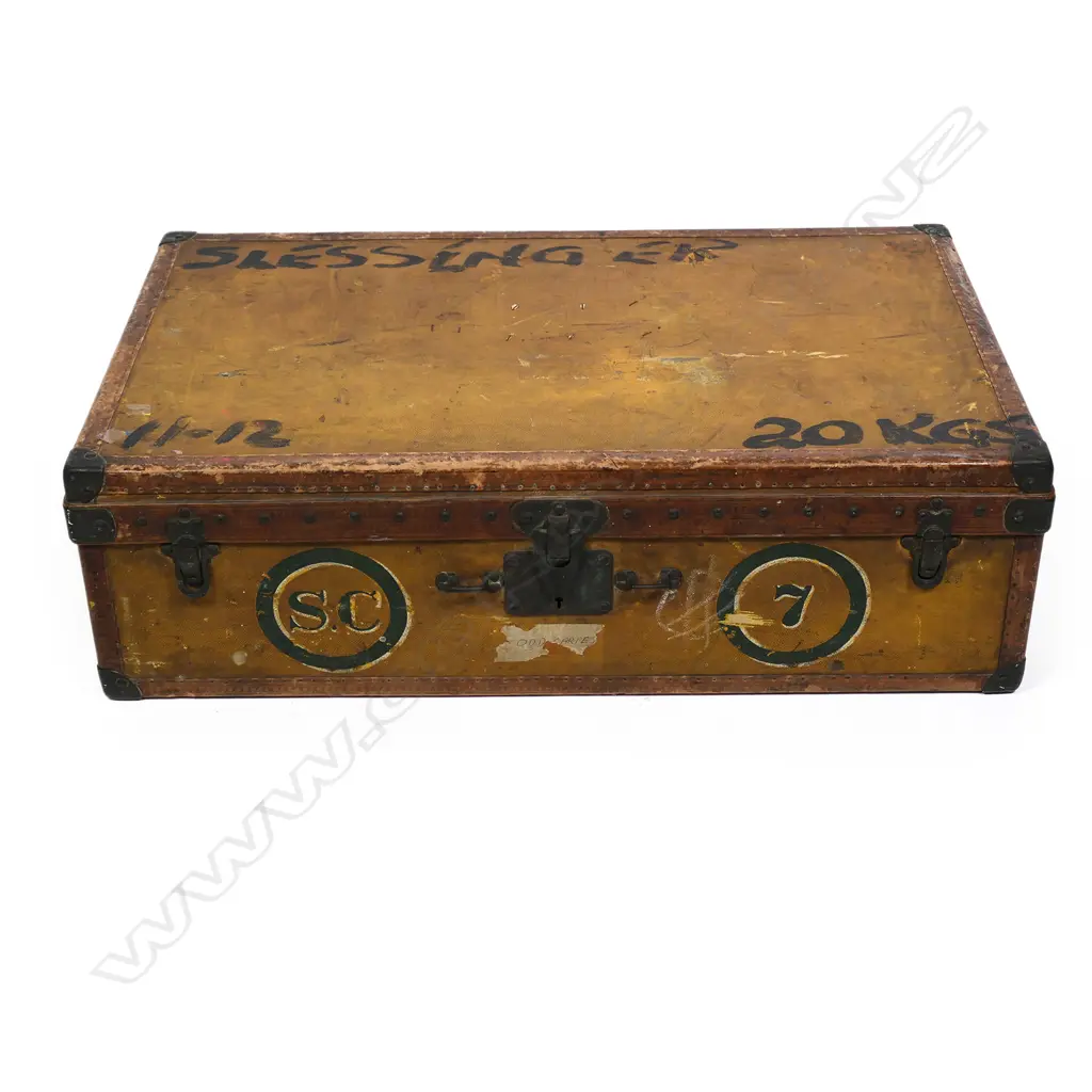 A vintage Louis Vuitton 'Alzer 70' suitcase, Image 1++