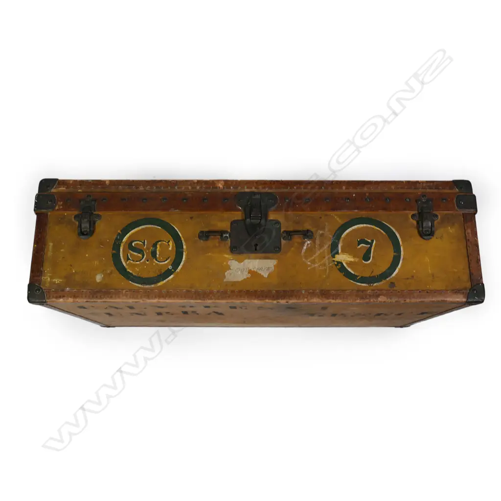 A vintage Louis Vuitton 'Alzer 70' suitcase, Image 1++