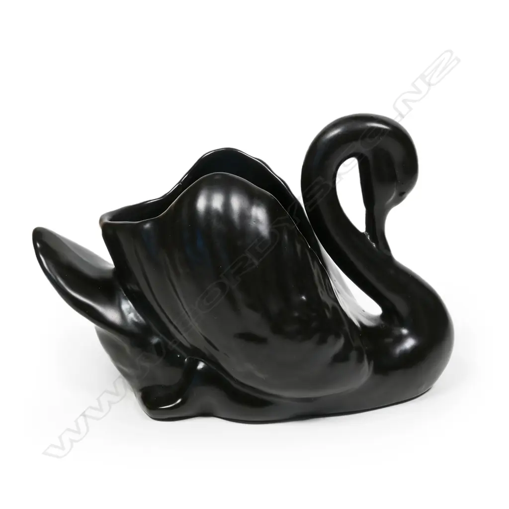 A Crown Lynn small black swan, Image 1++