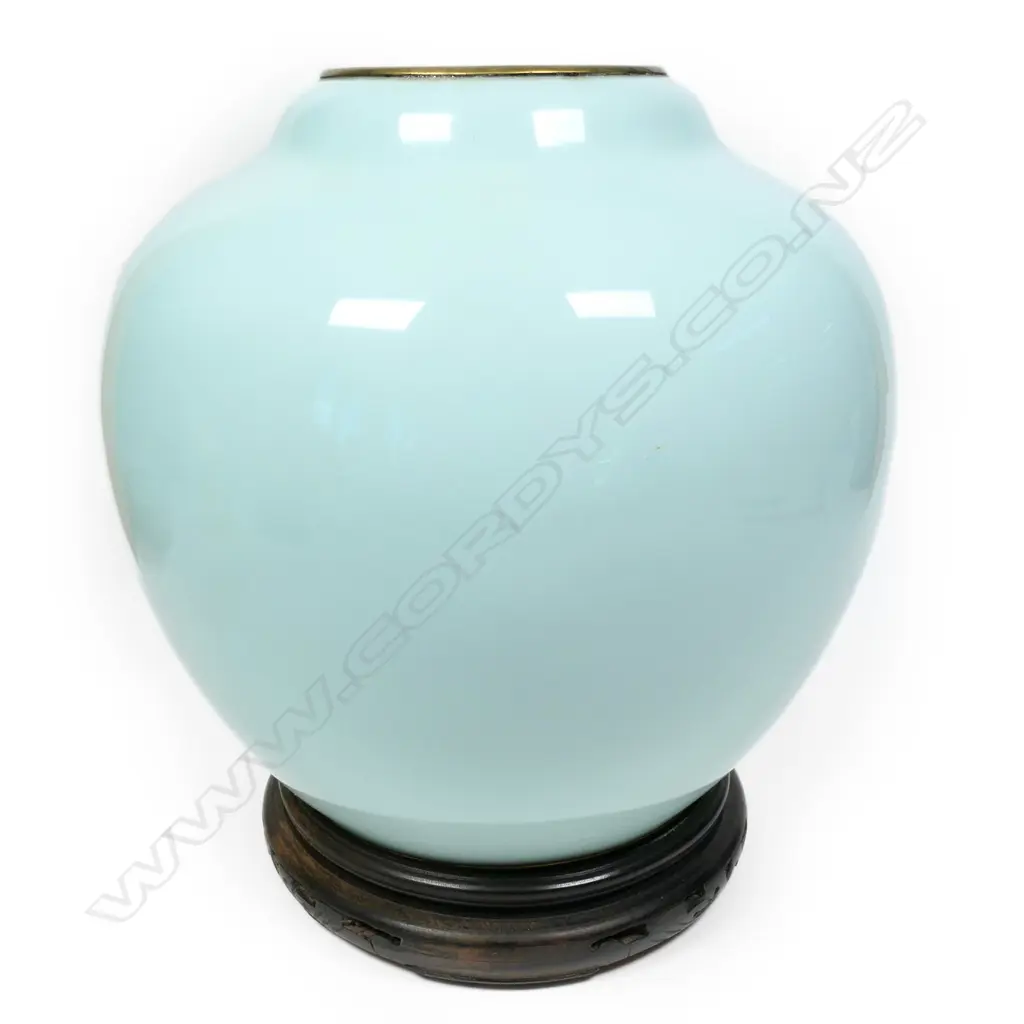 An Inaba Cloisonné Co. cloisonné vase, c.1960, Image 1++