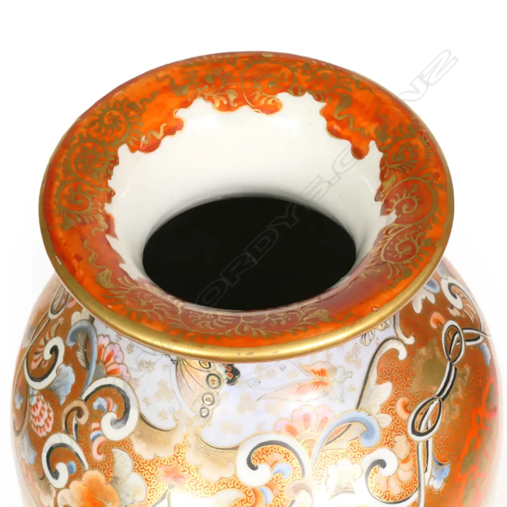 A quality 19thC Japanese Kutani vase, Image 1++