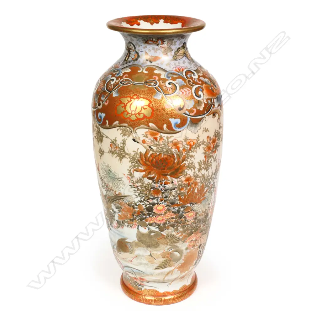 A quality 19thC Japanese Kutani vase, Image 1++