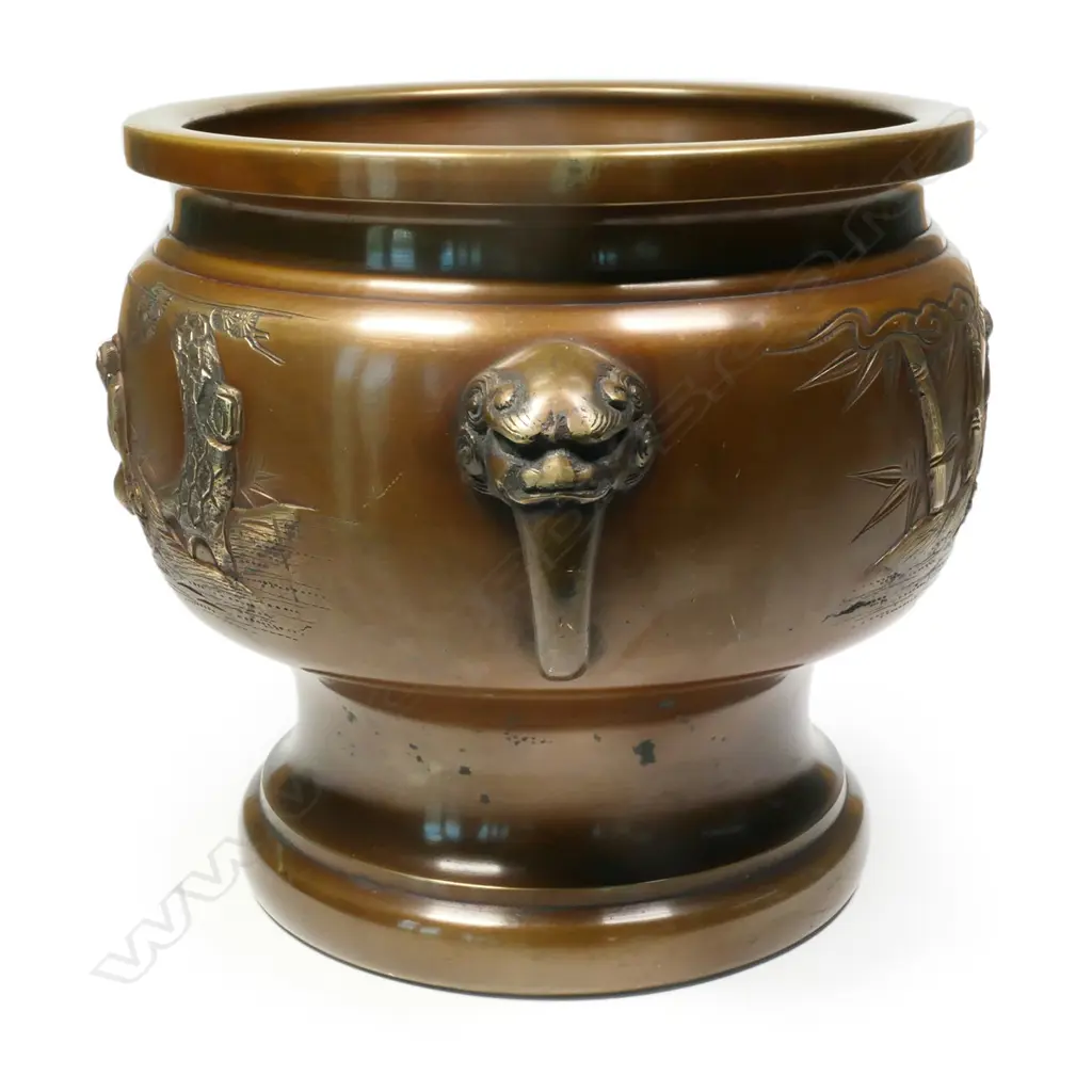 A 19thC Japanese bronze wax cast Firepot/hibachi, Image 1++