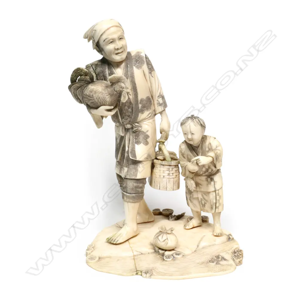 A Japanese ivory okimono figure group, Image 1++
