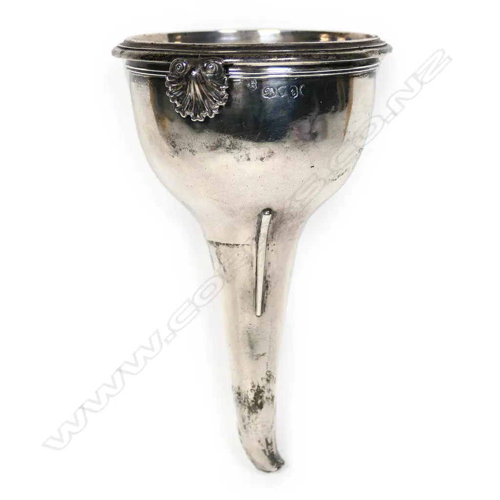 A William IV silver crested wine funnel Image 1++