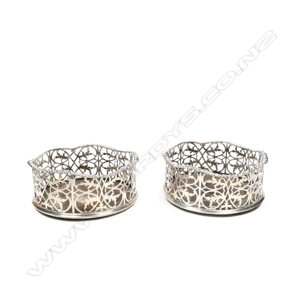 A pair of early George III wine coasters, Image 1++