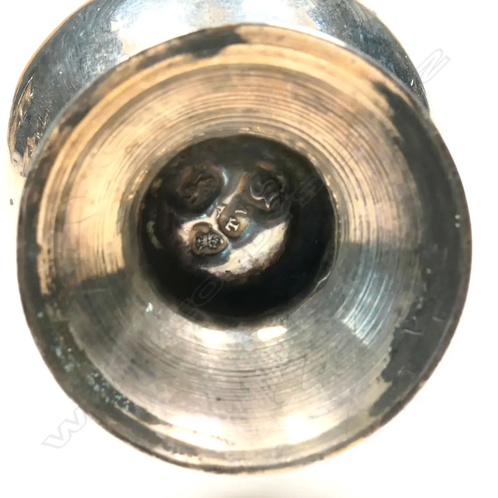 A George III silver pepperette, Image 1++