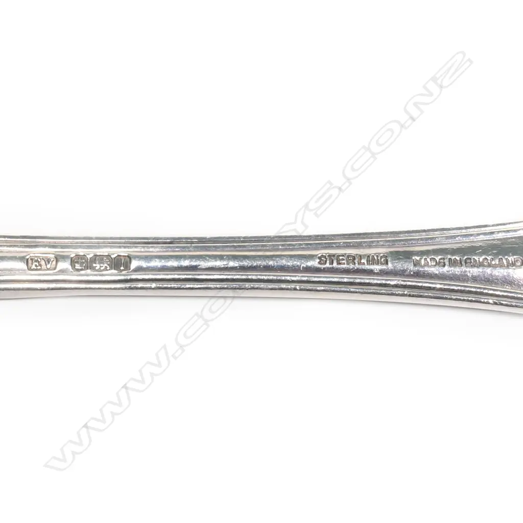 A good set of six silver King's Pattern soup spoons Image 1++