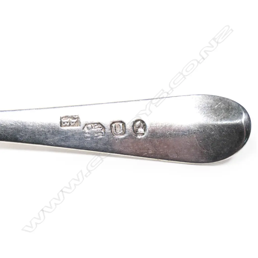 Six George III silver teaspoons, Image 1++