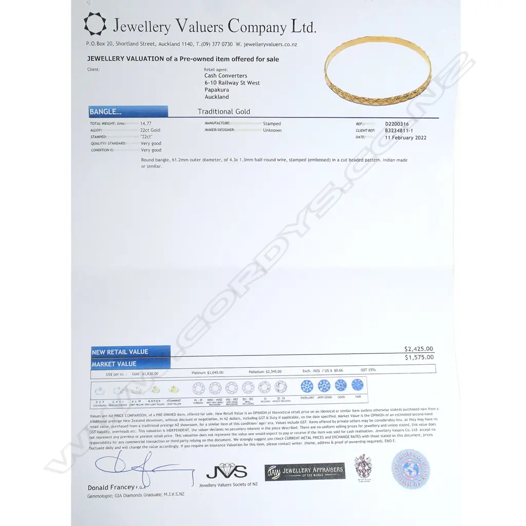 A 22ct gold bangle, Image 1++