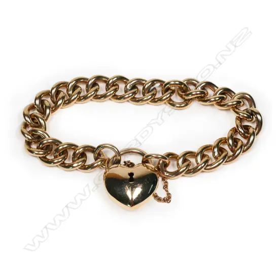 A 9ct gold curb link bracelet,