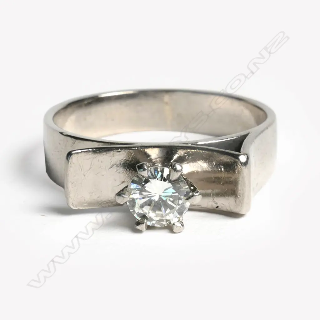 A retro palladium set, diamond solitaire ring, Image 1++