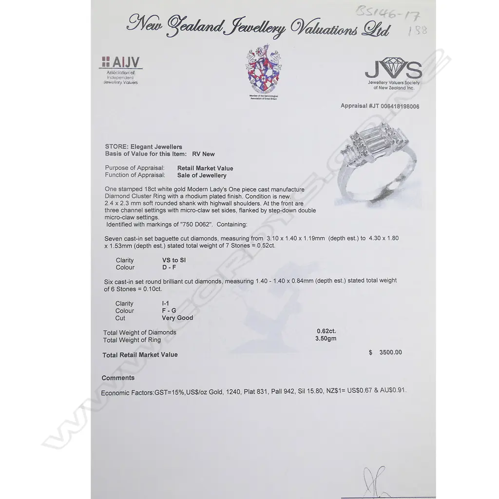 An 18ct white gold and diamond ring, Image 1++