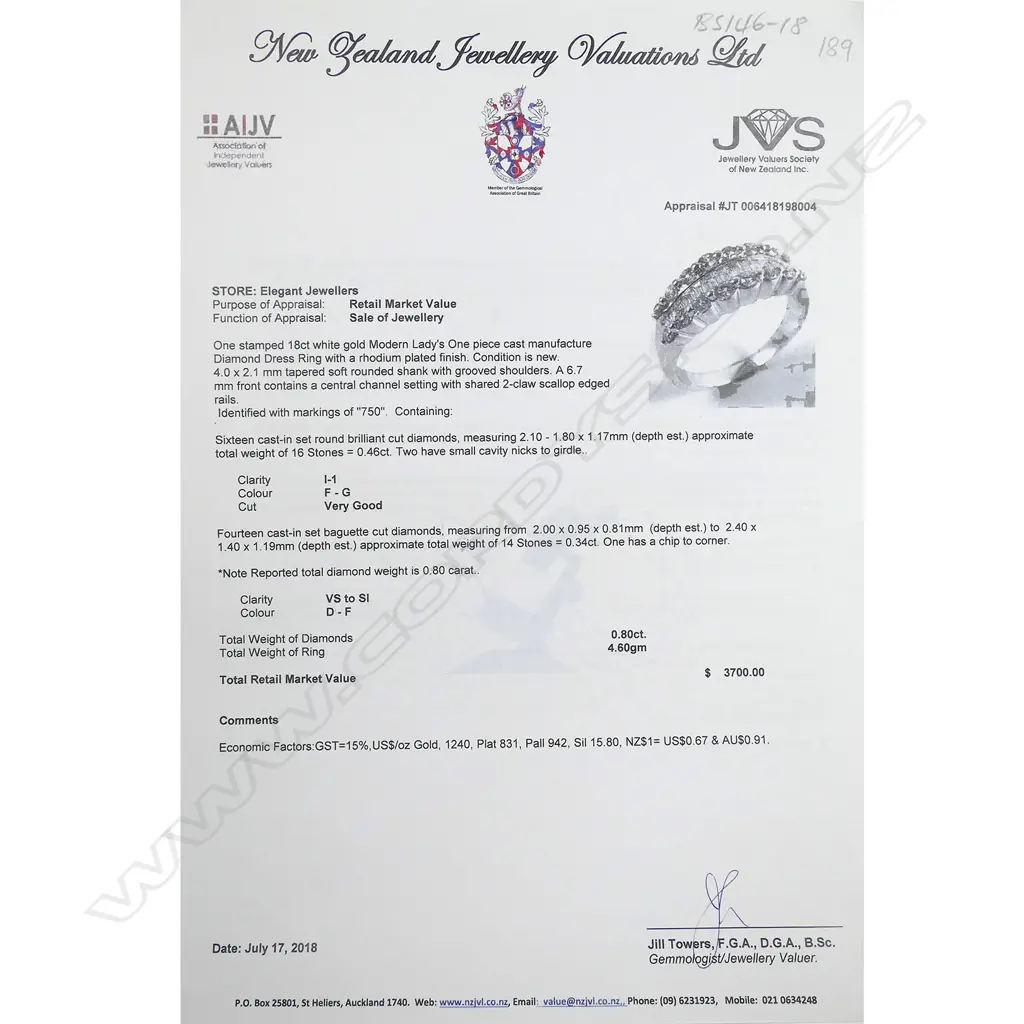 An 18ct white gold and diamond ring, Image 1++