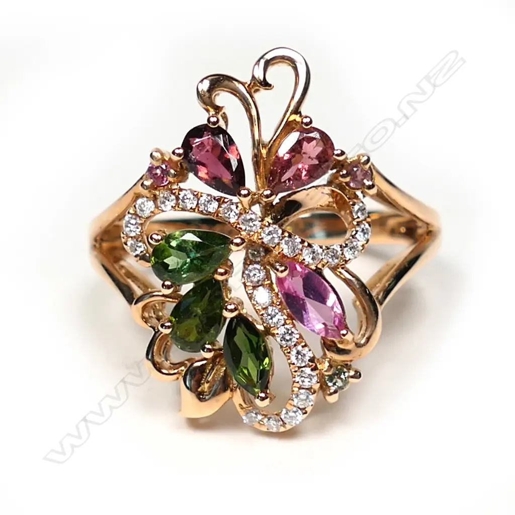 An 18ct rose gold, tourmaline and diamond ring, Image 1++
