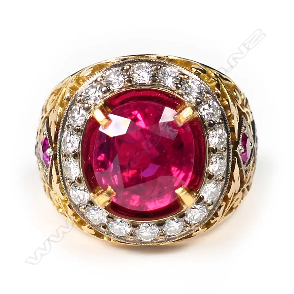 An impressive 18ct gold ruby and diamond ring, Image 1++