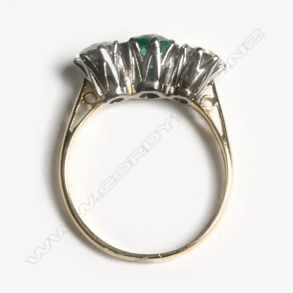 An estate 18ct gold emerald and diamond ring, Image 1++