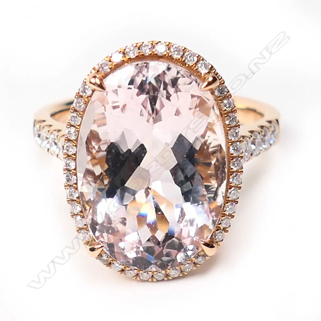 An 18ct rose gold, morganite and diamond halo ring, Image 1++
