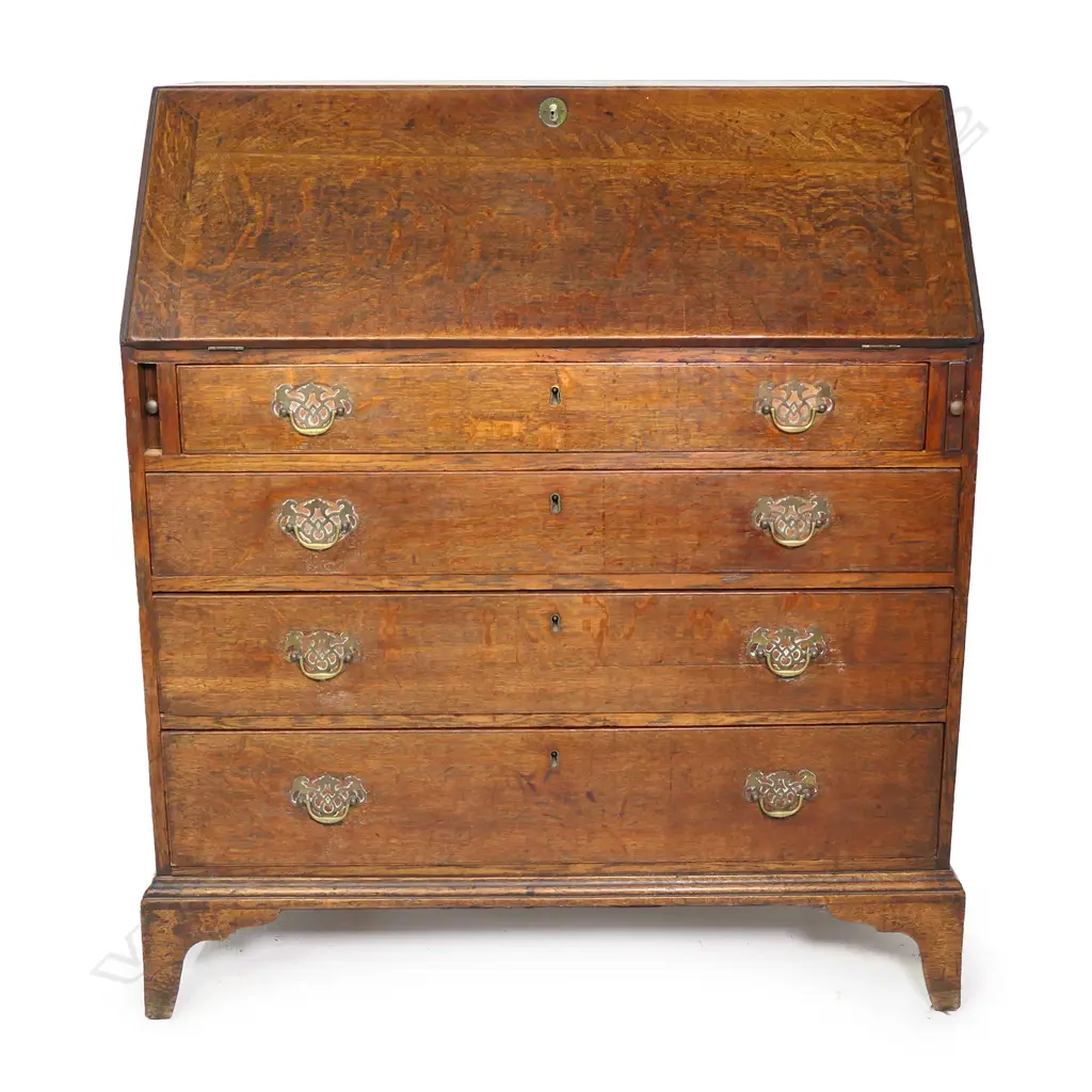 A Georgian oak drop front bureau, Image 1++