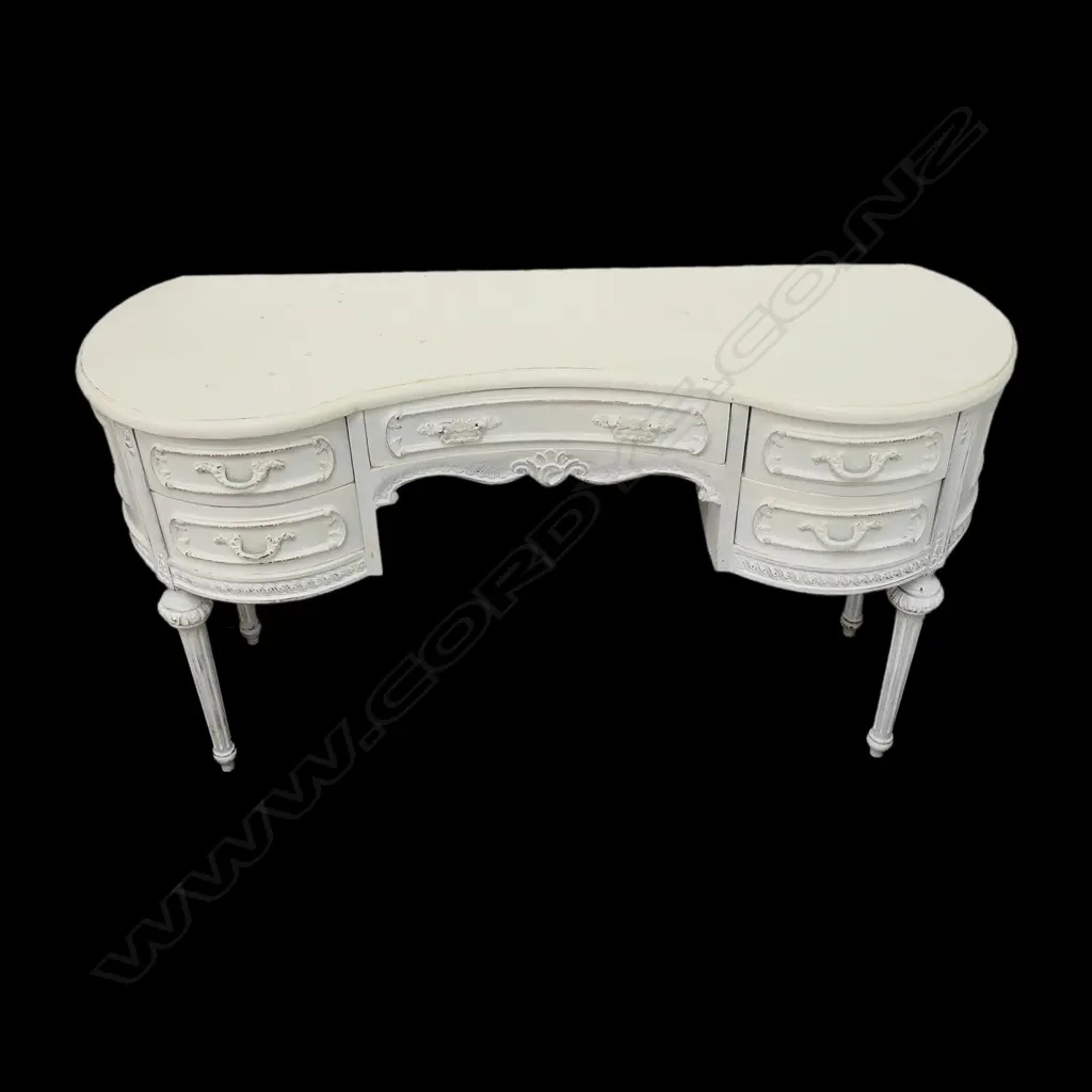 A mid-twentieth century ladies French writing desk, Image 1++