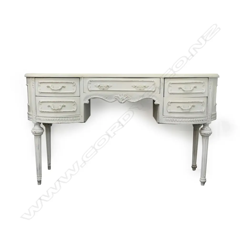 A mid-twentieth century ladies French writing desk, Image 1++