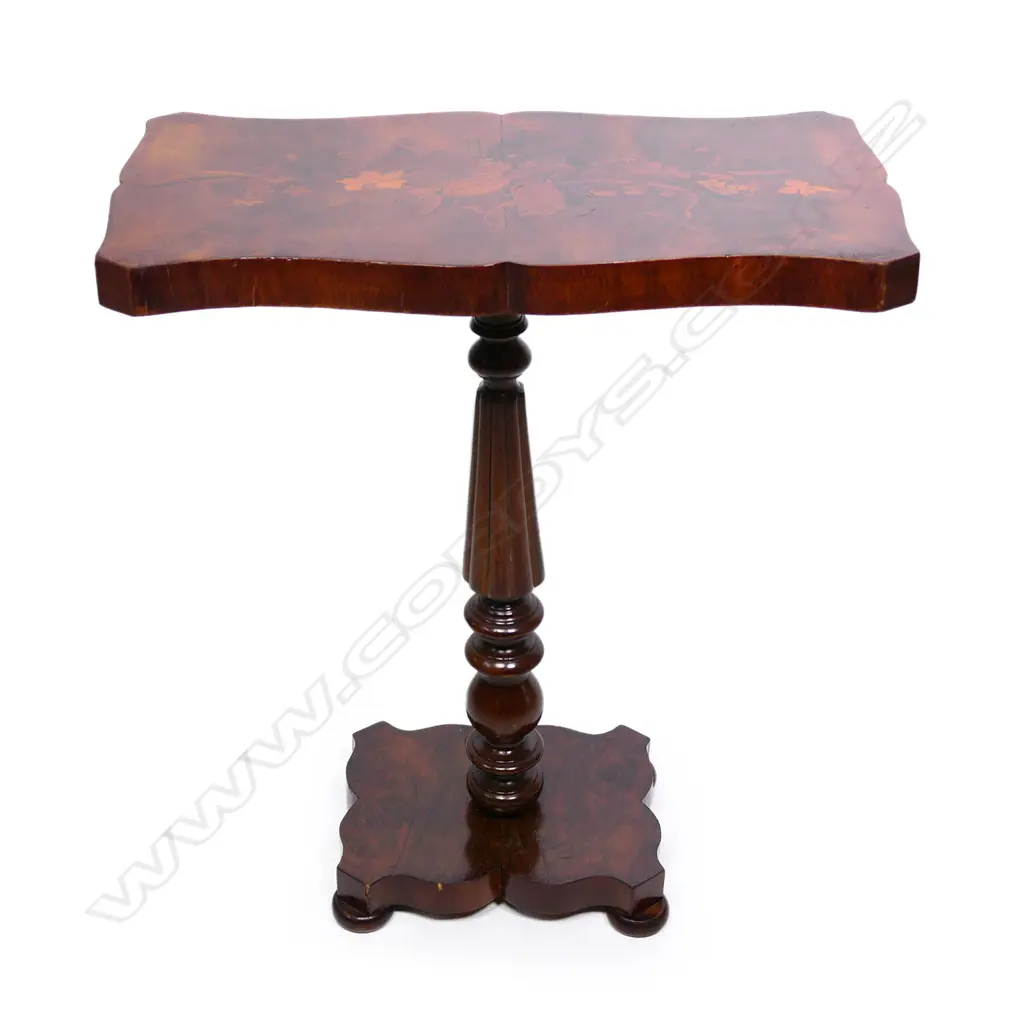 A French 19thC small walnut inlaid side table, Image 1++