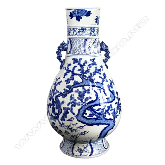A large modern Chinese classical floor vase,