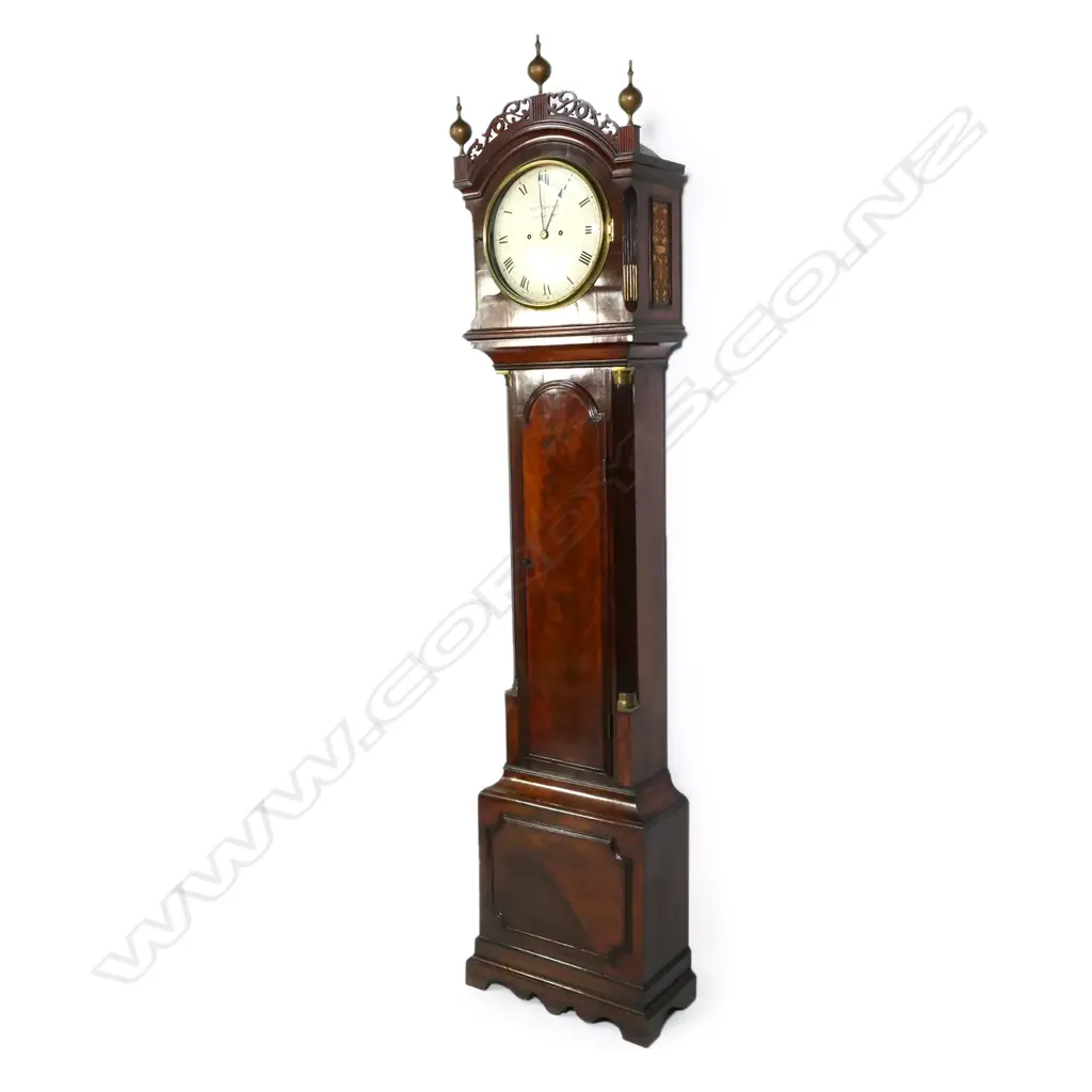 A George III mahogany long case clock, Image 1++