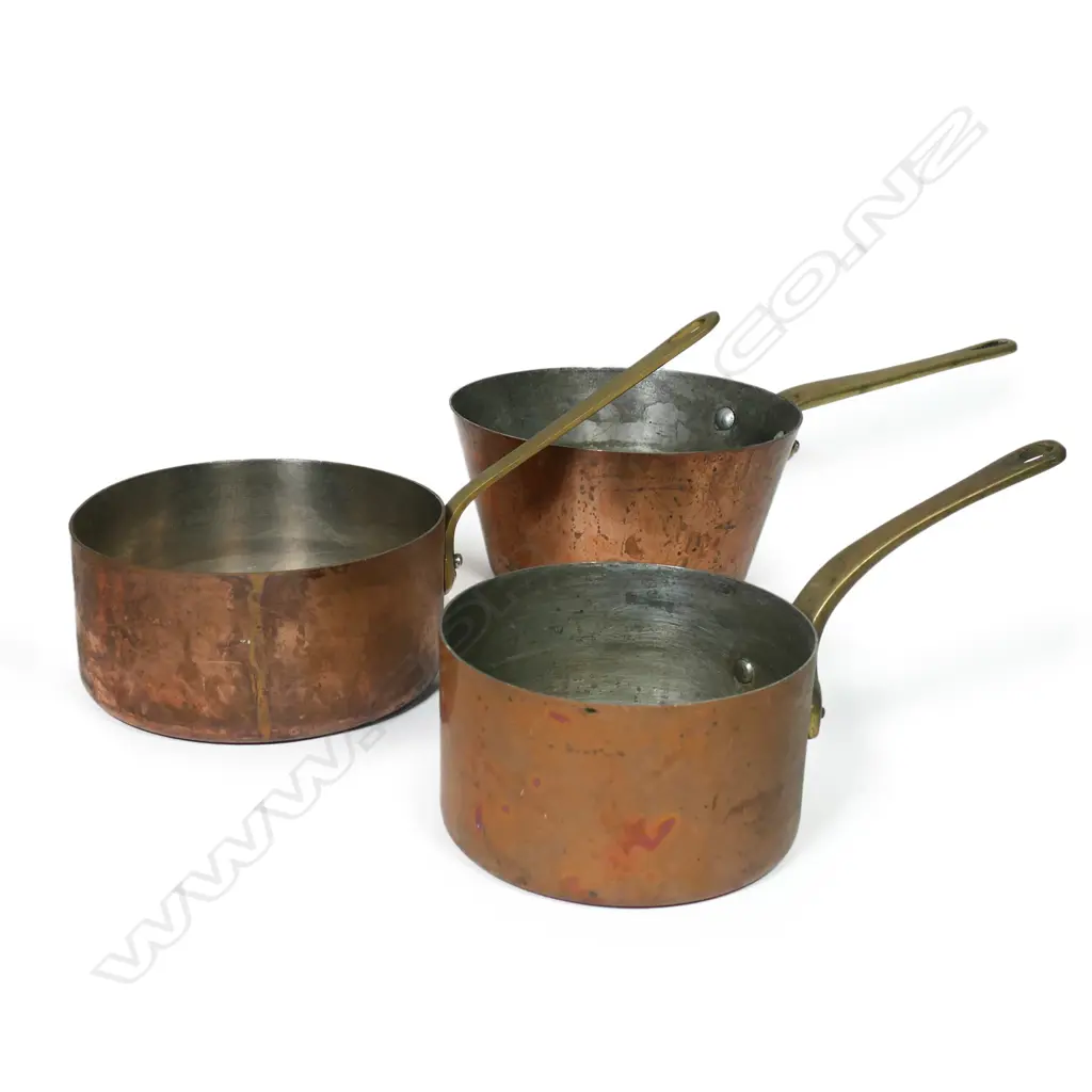 Three copper saucepans, with brass handles Image 1++
