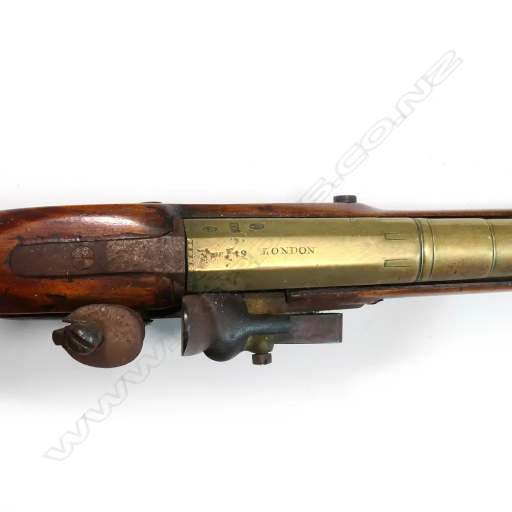 A mid-19thC brass barrel blunderbuss by Barnett of London Image 1++