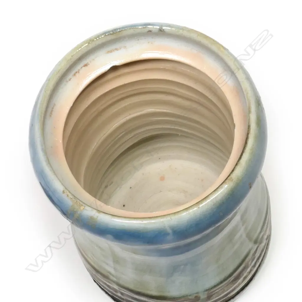 Denis O'Connor salt glazed lidded jar, Image 1++