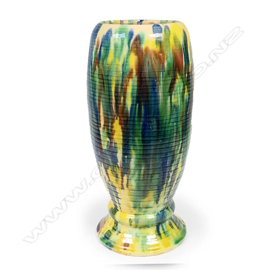 A large Jova Rancich (Auckland) vase, Image 1++